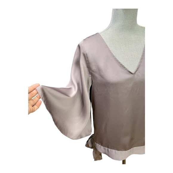Violet & Claire Blouse Women
Medium Purple Pullover Top
Career Flared Sleeve - Picture 7 of 14